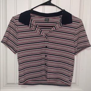 Super cute button up collared shirt